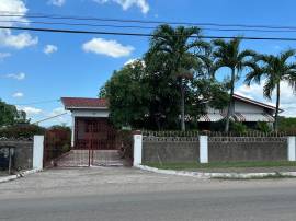 House for Sale Clarendon, May Pen