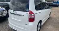 Toyota Noah 2,0L 2013 for sale