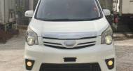 Toyota Noah 2,0L 2011 for sale