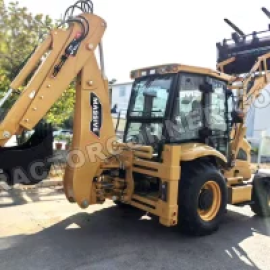 Massive 3CX Side Shift Backhoe Loaders
