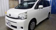 Toyota Voxy 2,0L 2013 for sale