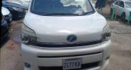 Toyota Voxy 2,0L 2013 for sale