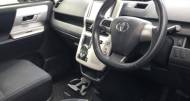 Toyota Noah 2,0L 2013 for sale