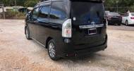 Toyota Voxy 2,0L 2013 for sale