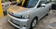 Toyota Voxy 2,0L 2011 for sale