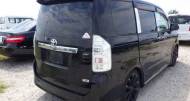 Toyota Voxy 2,0L 2013 for sale