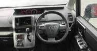 Toyota Voxy 2,0L 2013 for sale