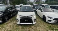 Toyota Voxy 2,0L 2015 for sale