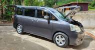 Toyota Noah 2,0L 2012 for sale