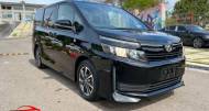 Toyota Voxy 2,0L 2014 for sale