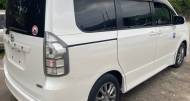 Toyota Voxy 2,0L 2011 for sale