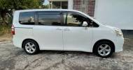 Toyota Noah 2,0L 2013 for sale