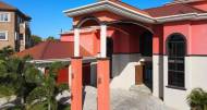 6 Bedrooms 9 Bathrooms, House for Sale in Tower Isle