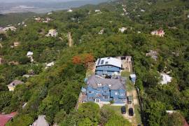 10 Bedrooms 10 Bathrooms, House for Sale in Red Hills