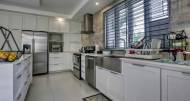 4 Bedrooms 5 Bathrooms, House for Sale in Kingston 6