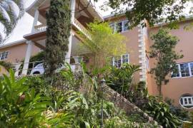 4 Bedrooms 5 Bathrooms, House for Sale in Kingston 9