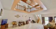 6 Bedrooms 5 Bathrooms, House for Sale in Tower Isle