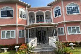 5 Bedrooms 4 Bathrooms, House for Sale in Tower Isle