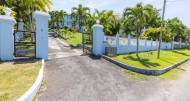 5 Bedrooms 4 Bathrooms, House for Sale in Tower Isle