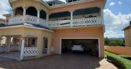 5 Bedrooms 5 Bathrooms, House for Sale in Tower Isle