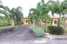 3 Bedrooms 4 Bathrooms, House for Sale in Saint Ann's Bay