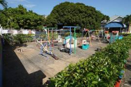 4 Bedrooms 4 Bathrooms, House for Sale in Kingston 6