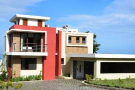 3 Bedrooms 4 Bathrooms, House for Sale in White House WD