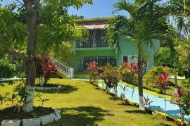 9 Bedrooms 8 Bathrooms, House for Sale in Negril