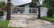 4 Bedrooms 4 Bathrooms, House for Sale in Kingston 8