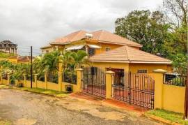 8 Bedrooms 7 Bathrooms, House for Sale in Kingston 19