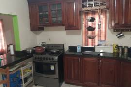 4 Bedrooms 3 Bathrooms, House for Sale in Kingston 19