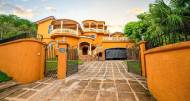 4 Bedrooms 4 Bathrooms, House for Sale in Red Hills