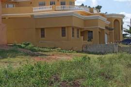 7 Bedrooms 9 Bathrooms, House for Sale in Junction