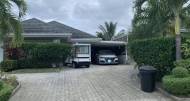 3 Bedrooms 2 Bathrooms, House for Sale in Laughlands