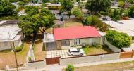 4 Bedrooms 3 Bathrooms, House for Sale in Kingston 6