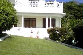 6 Bedrooms 5 Bathrooms, House for Sale in Port Maria