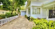 4 Bedrooms 3 Bathrooms, House for Sale in Kingston 6