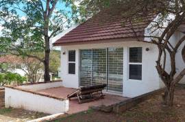 7 Bedrooms 4 Bathrooms, House for Sale in Spanish Town