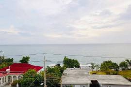 6 Bedrooms 4 Bathrooms, House for Sale in White House WD