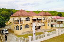 6 Bedrooms 4 Bathrooms, House for Sale in White House WD