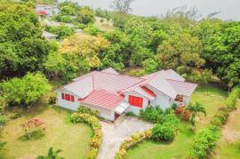 3 Bedrooms 3 Bathrooms, House for Sale in Runaway Bay