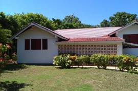 3 Bedrooms 3 Bathrooms, House for Sale in Runaway Bay