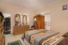 8 Bedrooms 5 Bathrooms, House for Sale in Yallahs