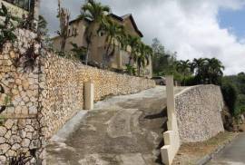 4 Bedrooms 3 Bathrooms, House for Sale in Kingston 9