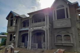 16 Bedrooms 8 Bathrooms, House for Sale in Spanish Town