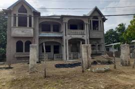 16 Bedrooms 8 Bathrooms, House for Sale in Spanish Town