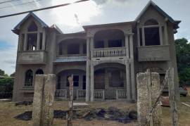 16 Bedrooms 8 Bathrooms, House for Sale in Spanish Town