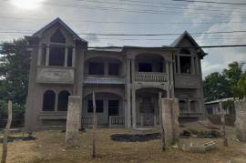 16 Bedrooms 8 Bathrooms, House for Sale in Spanish Town