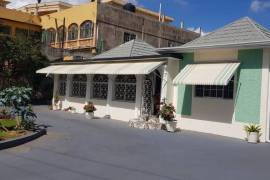 5 Bedrooms 4 Bathrooms, House for Sale in Mandeville