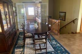 4 Bedrooms 4 Bathrooms, House for Sale in Southfield